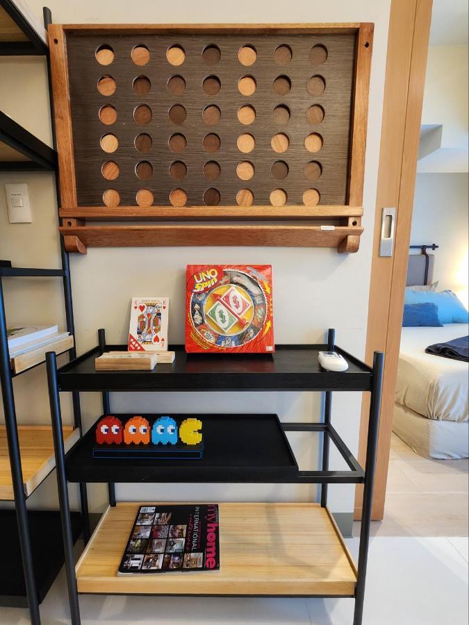 Spacious 7U Homey Unit Steps Away From Uptown Mall And Mitsukoshi Mall Free Parking With Washer Manila Exterior foto
